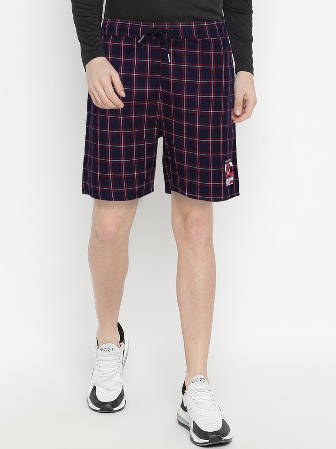 

V2 Value & Variety Men Blue Checked Shorts