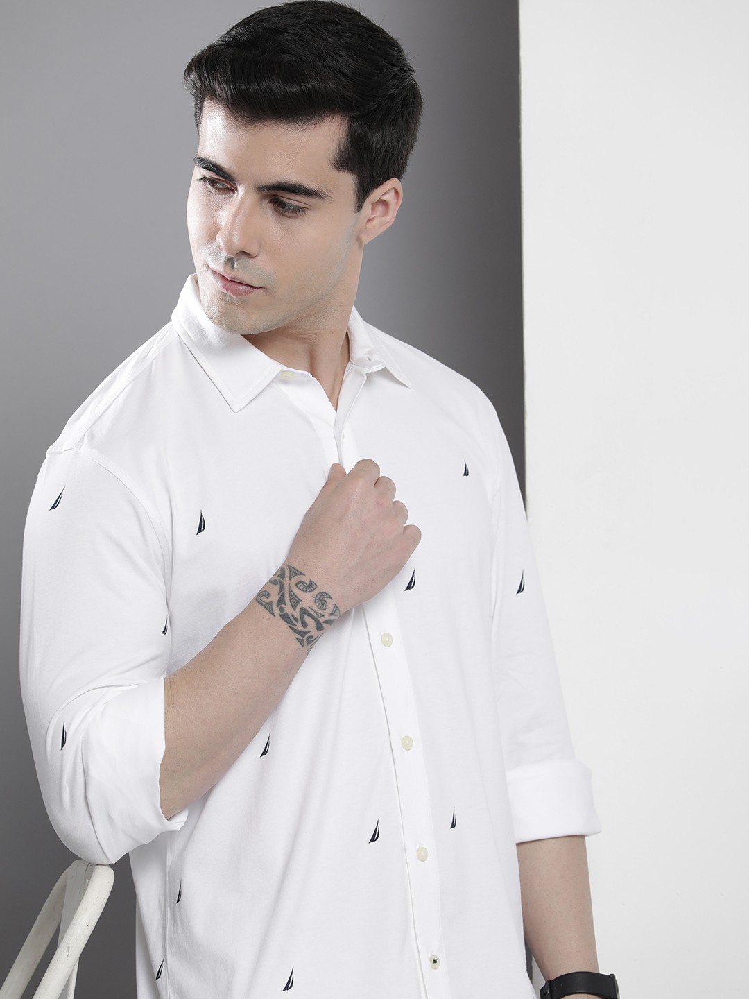 

Nautica Men White Classic Abstract Printed Causal Shirt