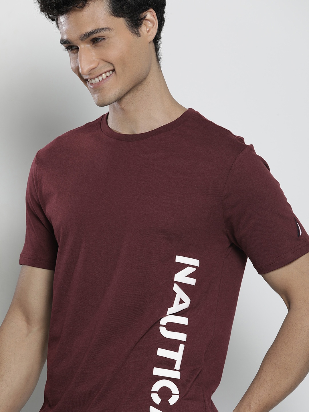 

Nautica Men Brand Logo Printed Pure Cotton T-shirt, Burgundy