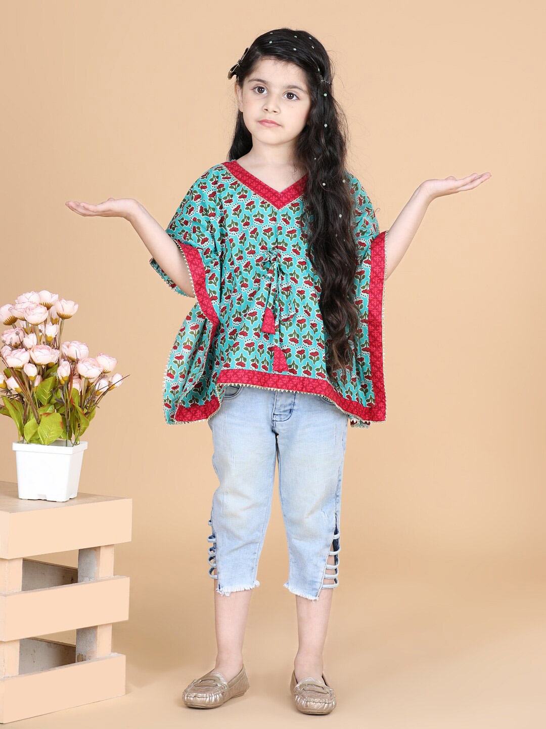 

LIL PITAARA Blue Ethnic Motifs Printed V-Neck Gotta Patti Pure Cotton Gotta Patti Kaftan Kurti