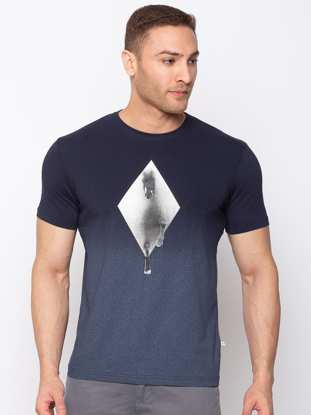 

Status Quo Men Navy Blue Abstract Printed Cotton T-shirt