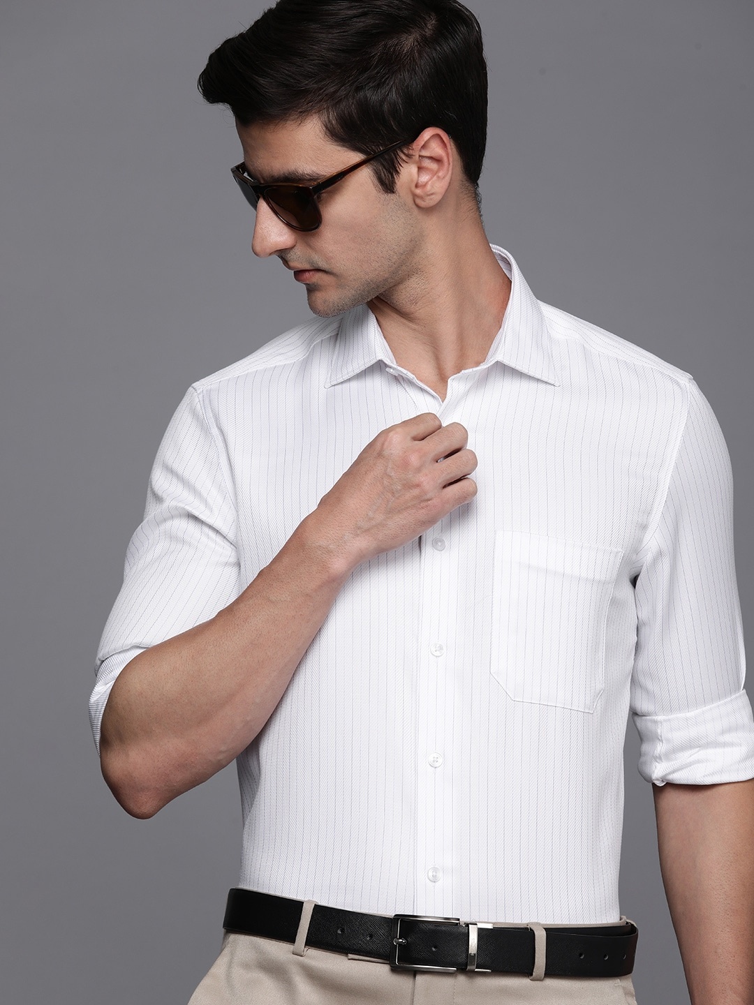 

Louis Philippe Men White Classic Fit Permapress Striped Pure Cotton Formal Shirt