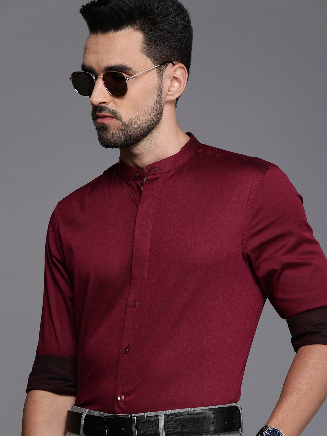 

Louis Philippe Men Maroon Solid Slim Fit Formal Shirt