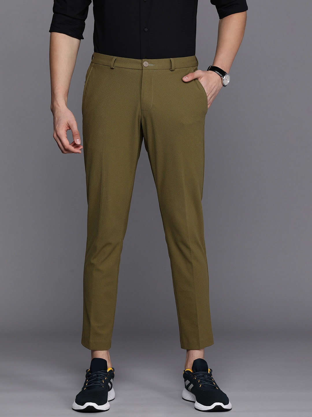 

Louis Philippe Ath.Work Men Olive Green Comfort Tapered Fit Low-Rise Regular Trousers