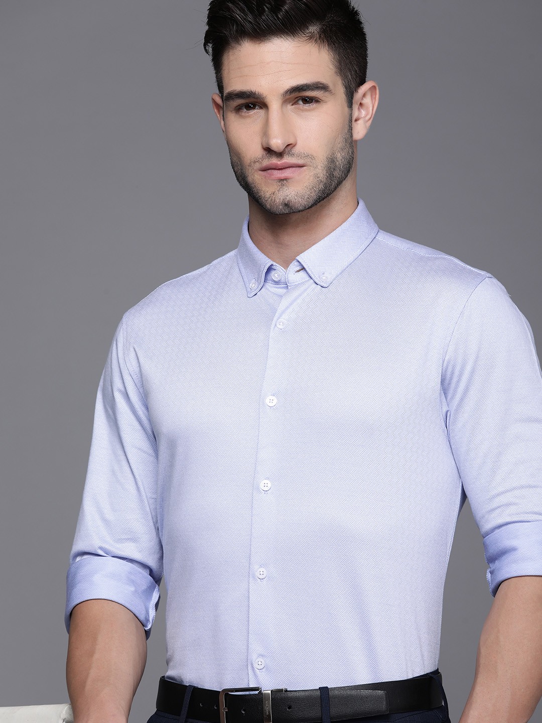 

Louis Philippe Men Blue Slim Fit Geometric Printed Pure Cotton Formal Shirt