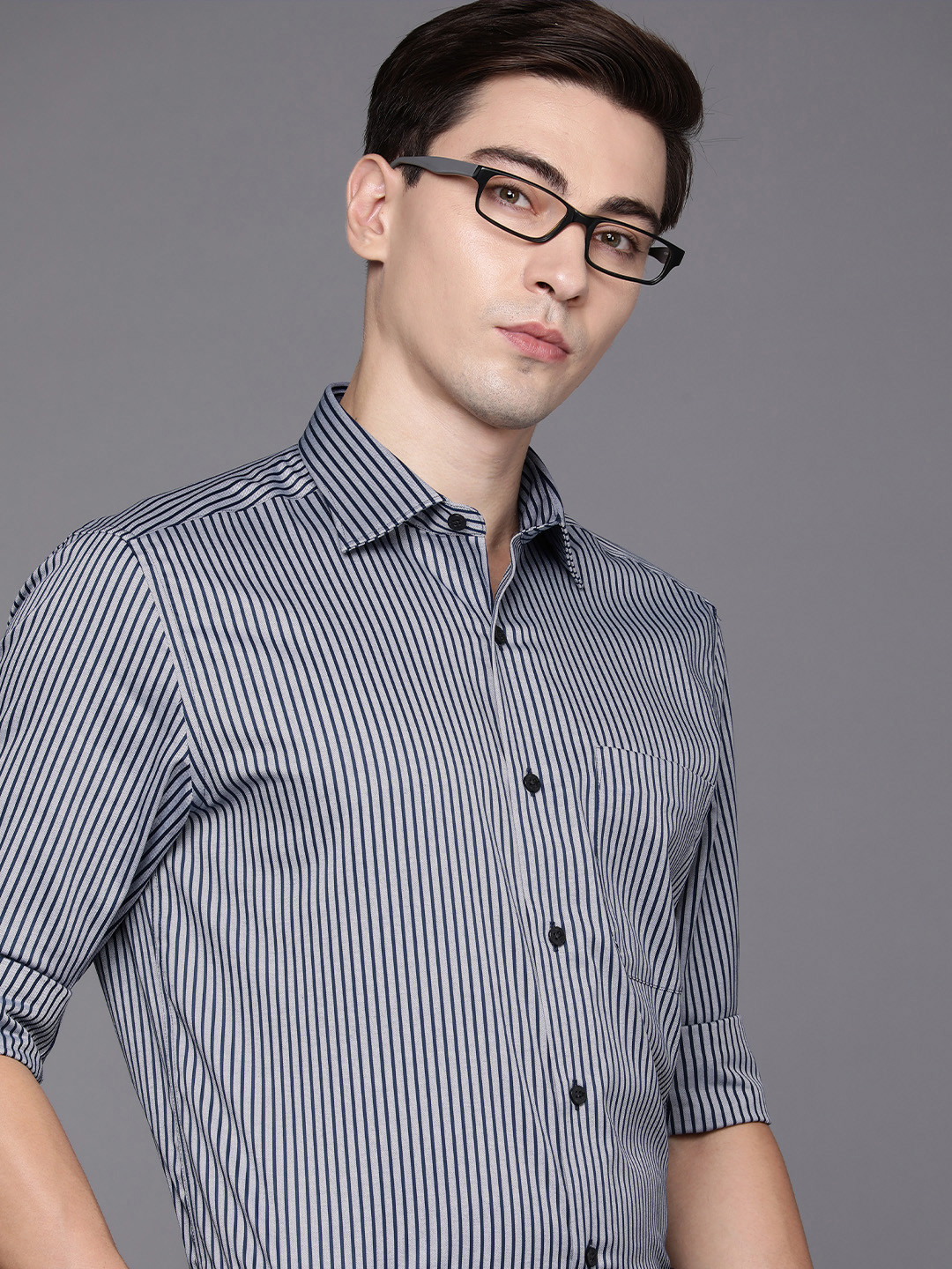 

Louis Philippe Men Navy Blue & Grey Classic Fit Permapress Striped Pure Cotton Shirt