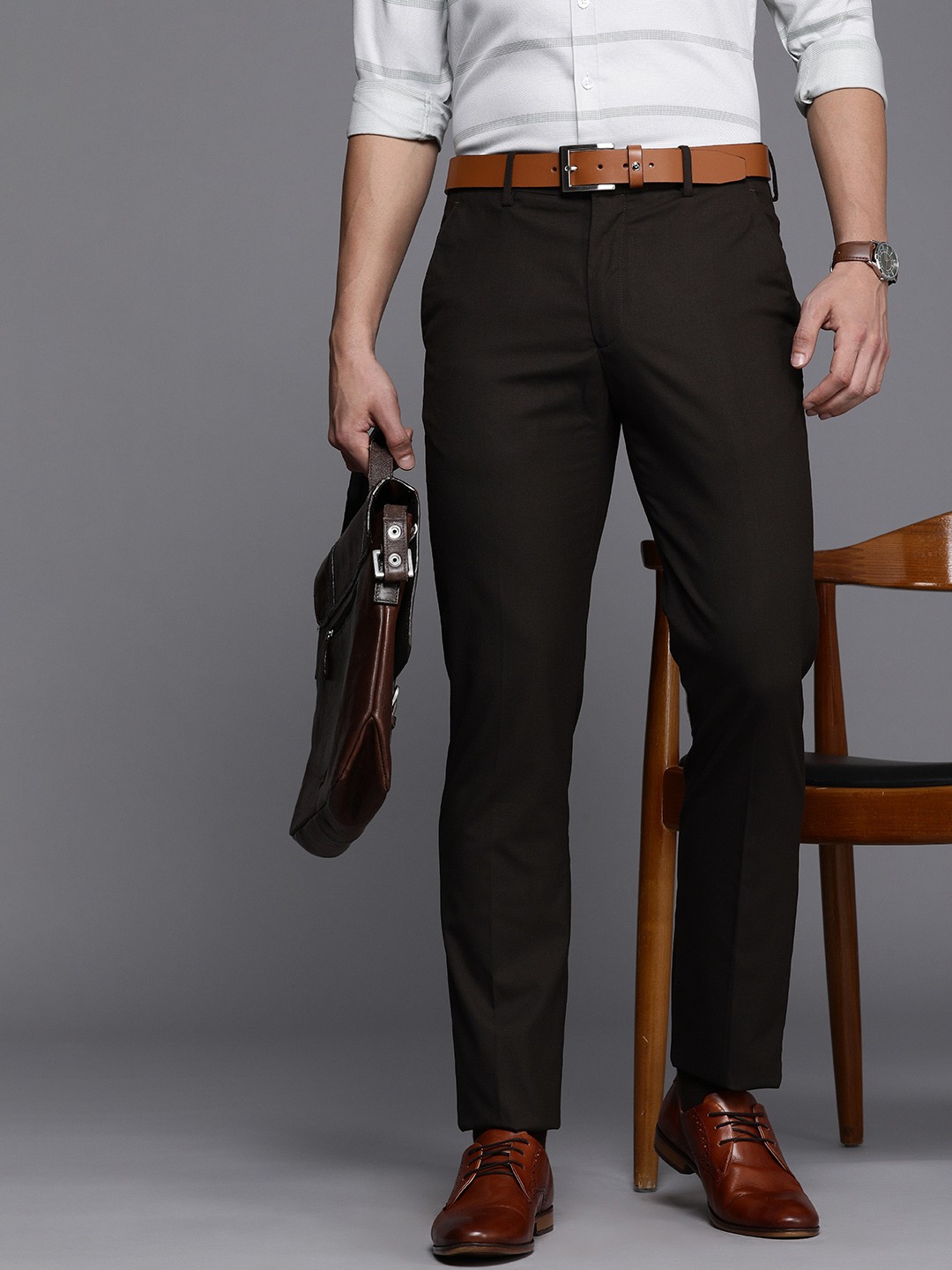 

Louis Philippe Men Coffee Brown Solid Slim Fit Formal Trousers