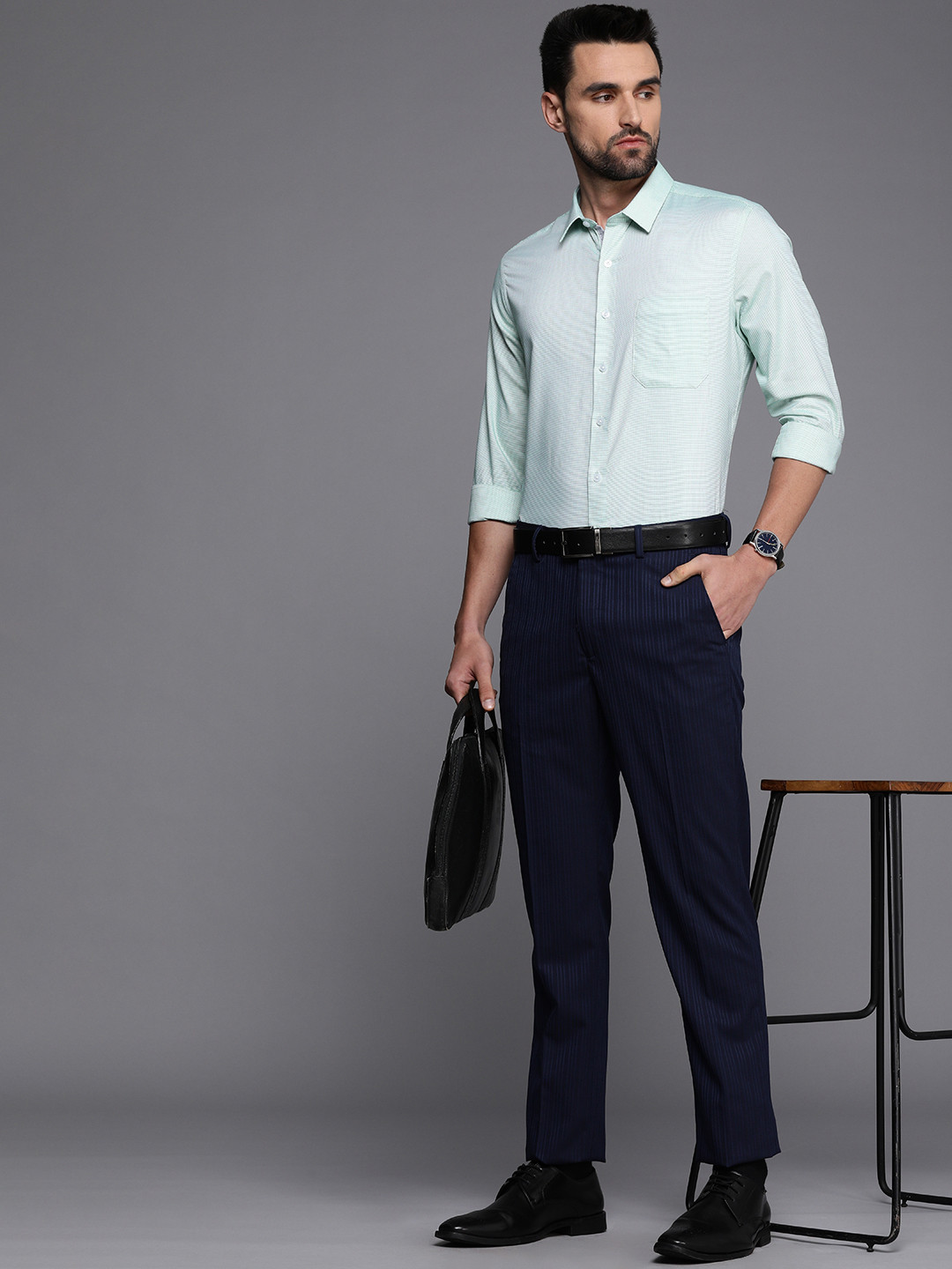 

Louis Philippe Men Green Pure Cotton Textured Slim Fit Formal Shirt