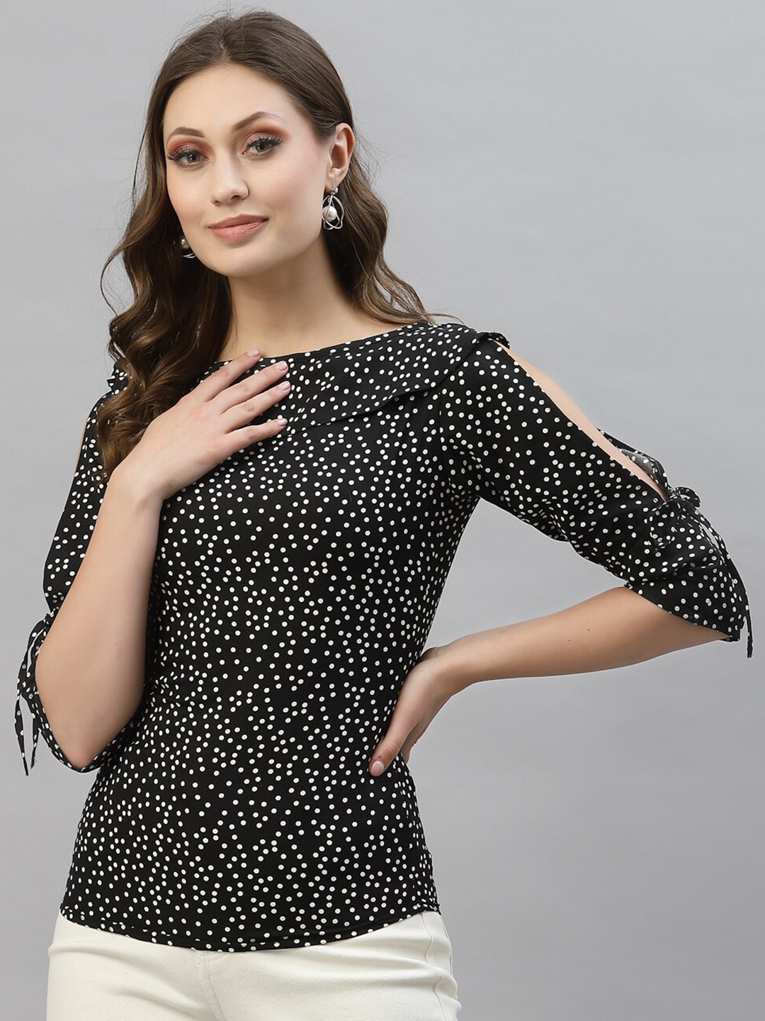 

Selvia Black & White Print Monochrome Crepe Top