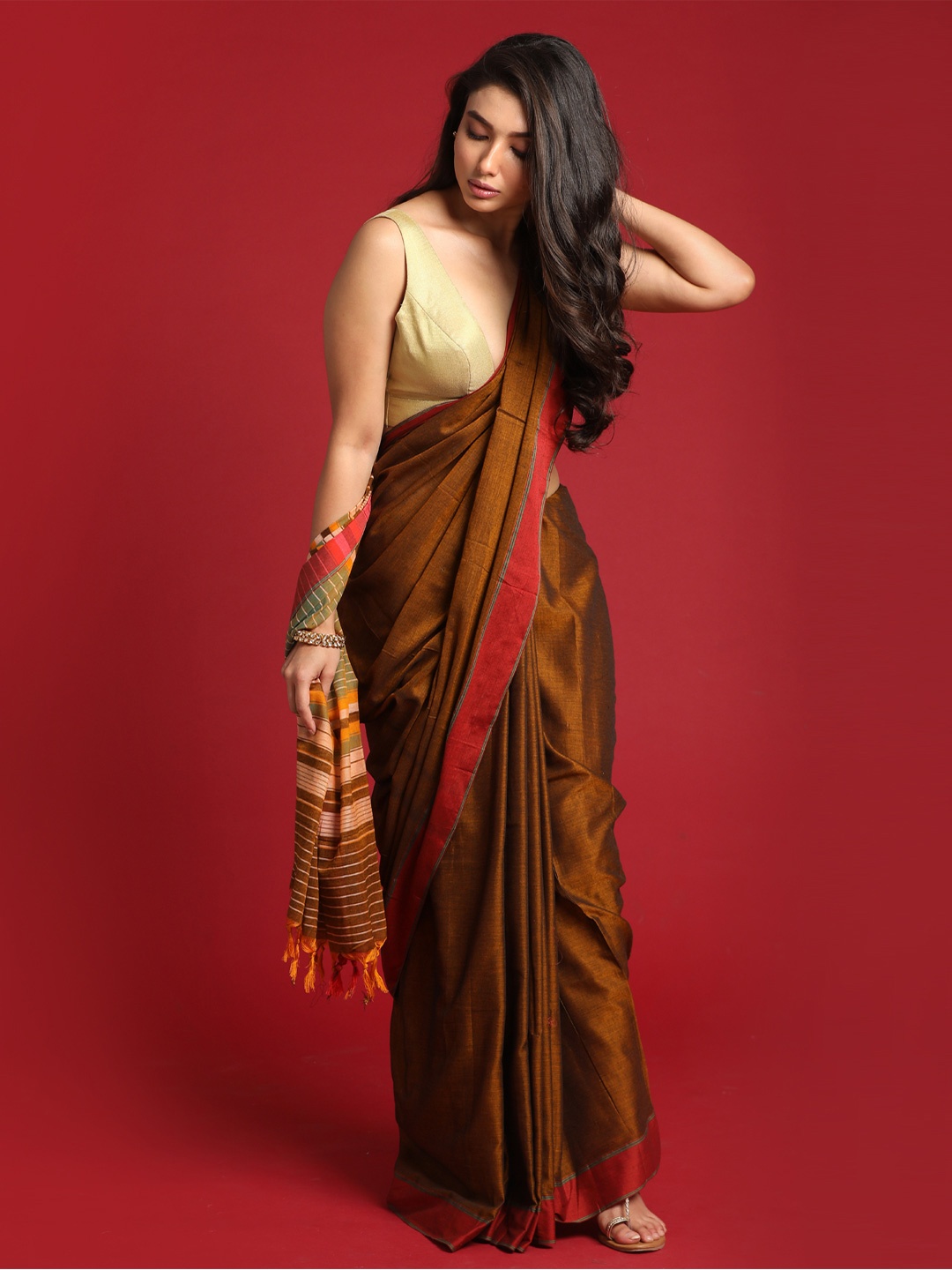 

Indethnic Brown & Red Pure Cotton Mangalagiri Saree