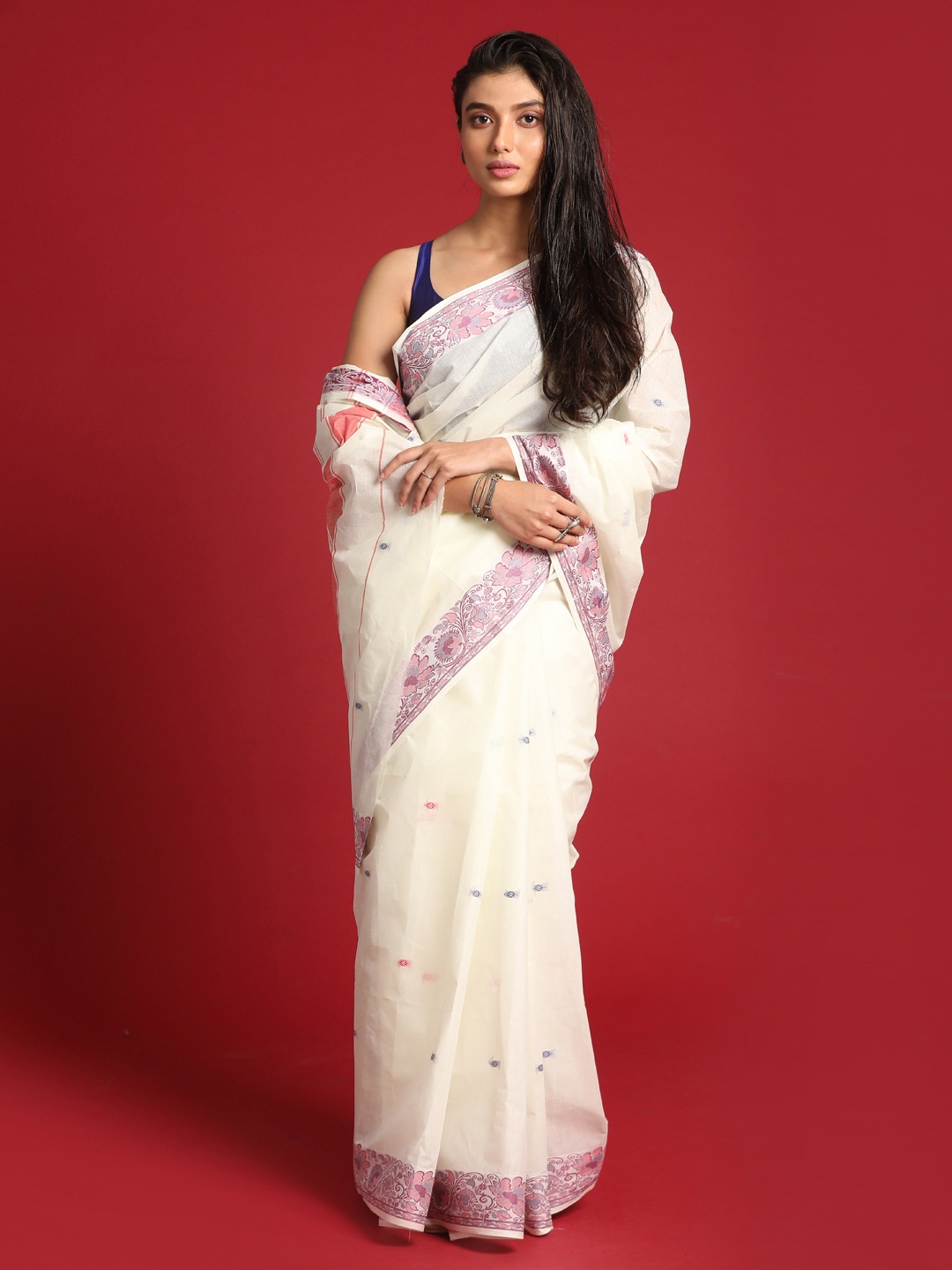 

Indethnic White & Purple Pure Cotton Taant Saree