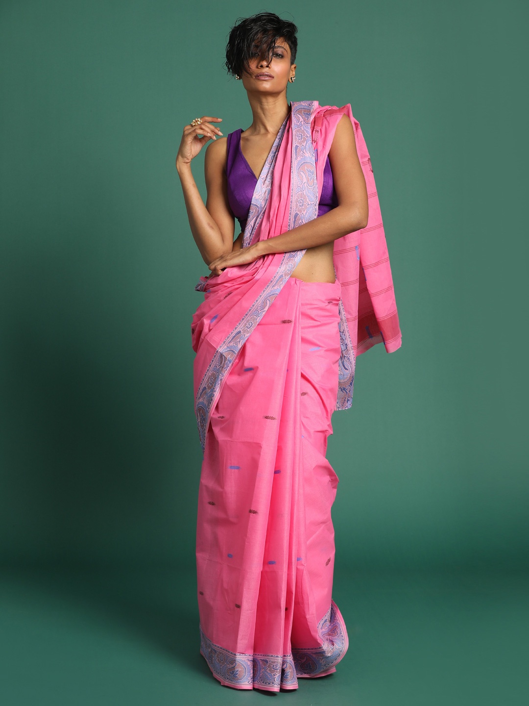 

Saranee Pink & Blue Woven Pure Cotton Taant Saree