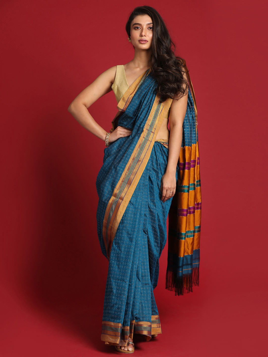 

Indethnic Blue & Gold-Toned Checked Venkatgiri Saree