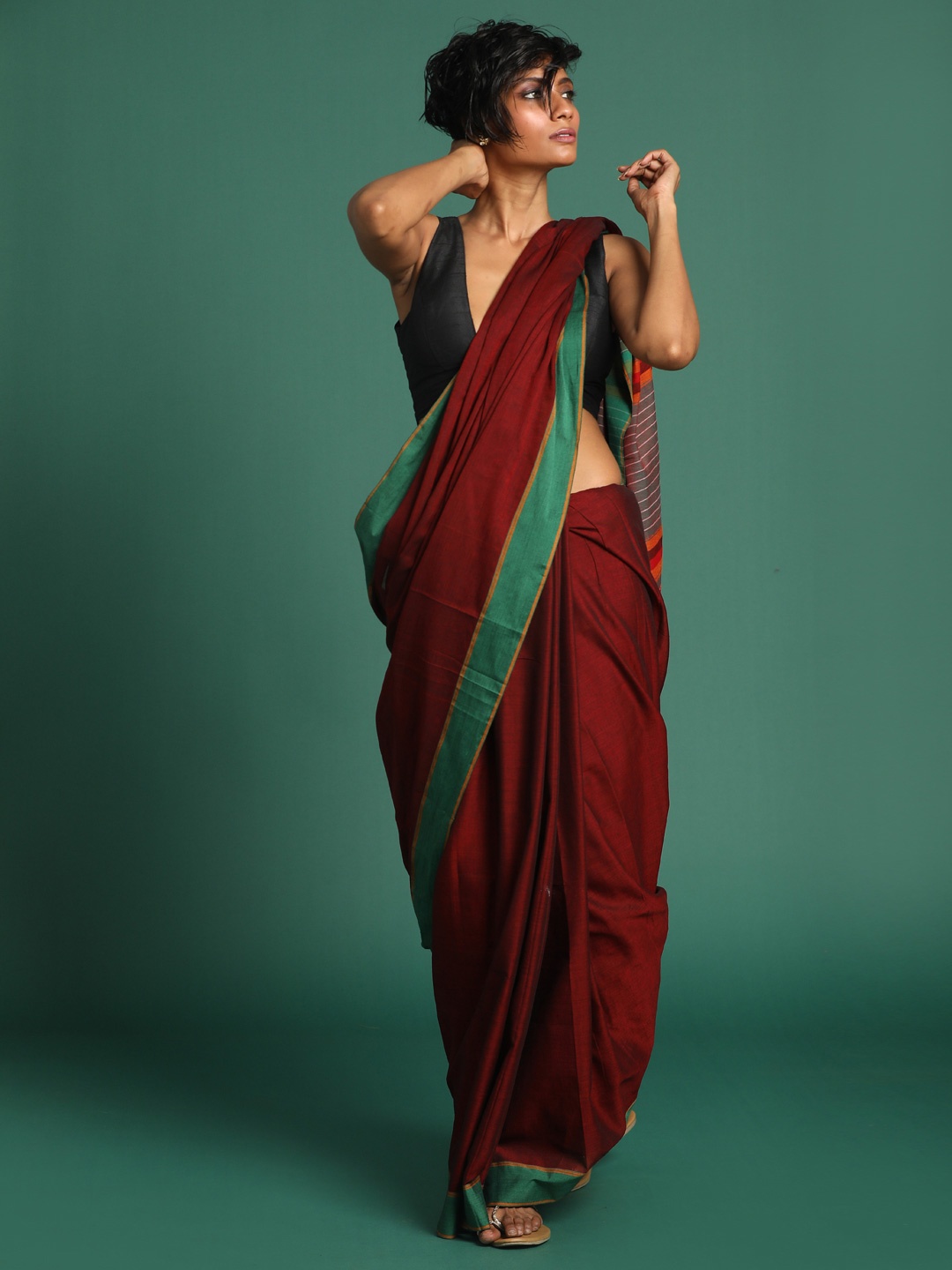 

Indethnic Maroon & Green Pure Cotton Mangalagiri Saree