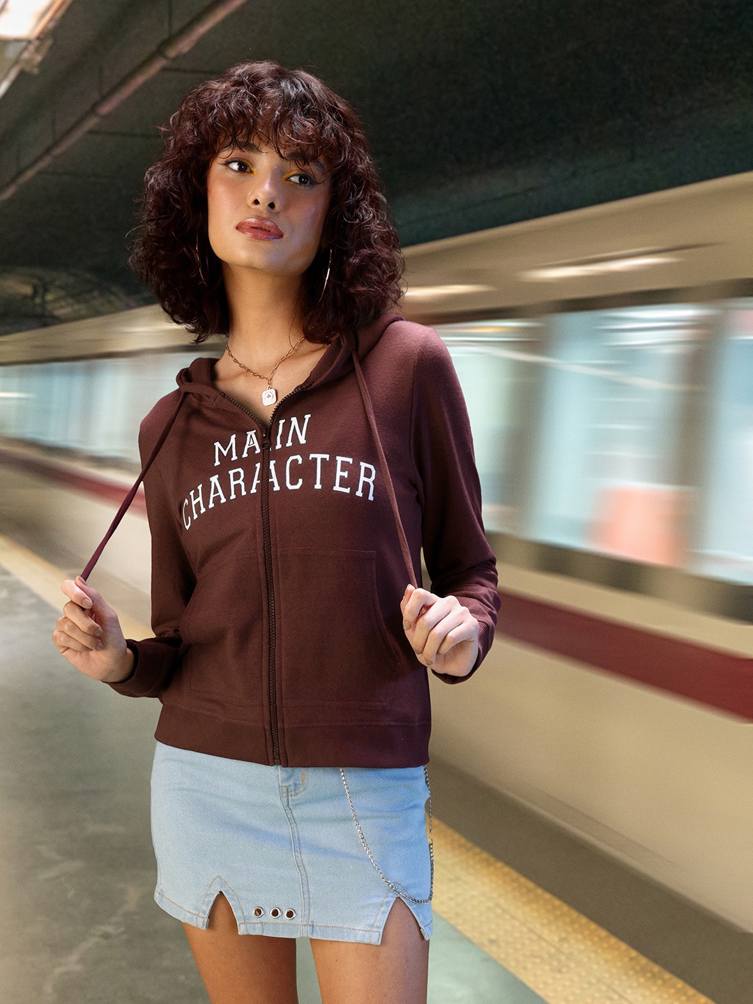 

Dressberry Women Printed Hooded Front-Open Sweatshirt, Coffee brown