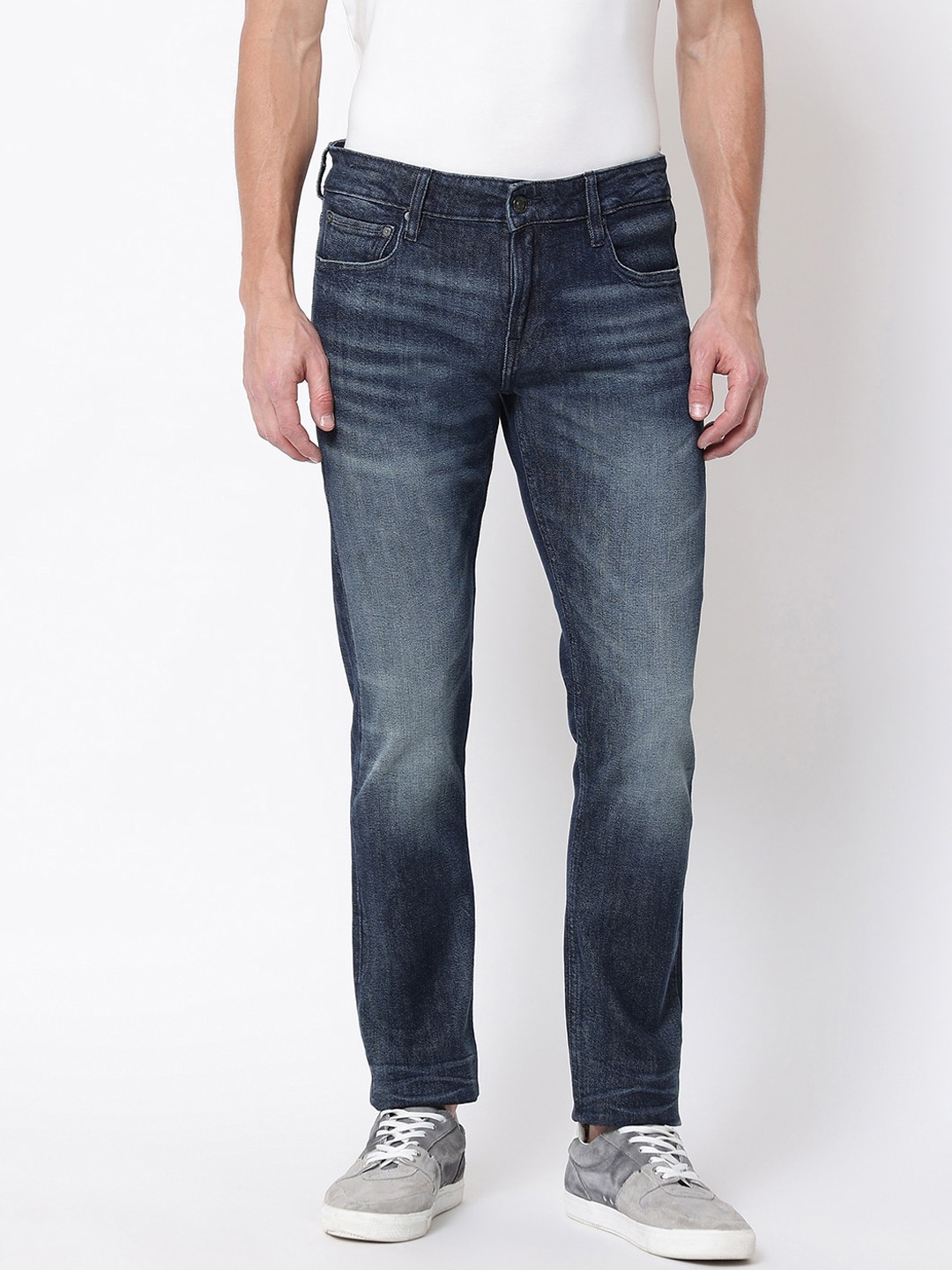 

GUESS Men Assorted Low Distress Heavy Fade Jeans