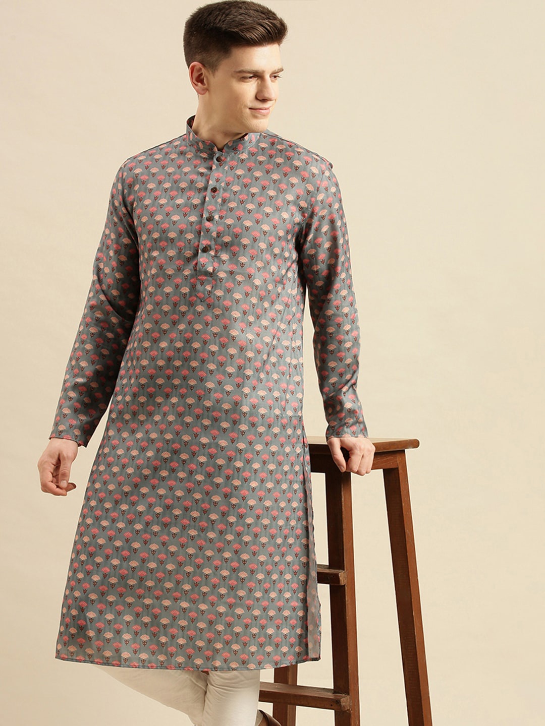 

Sanwara Men Green & Peach-Coloured Floral Printed Floral Kurta
