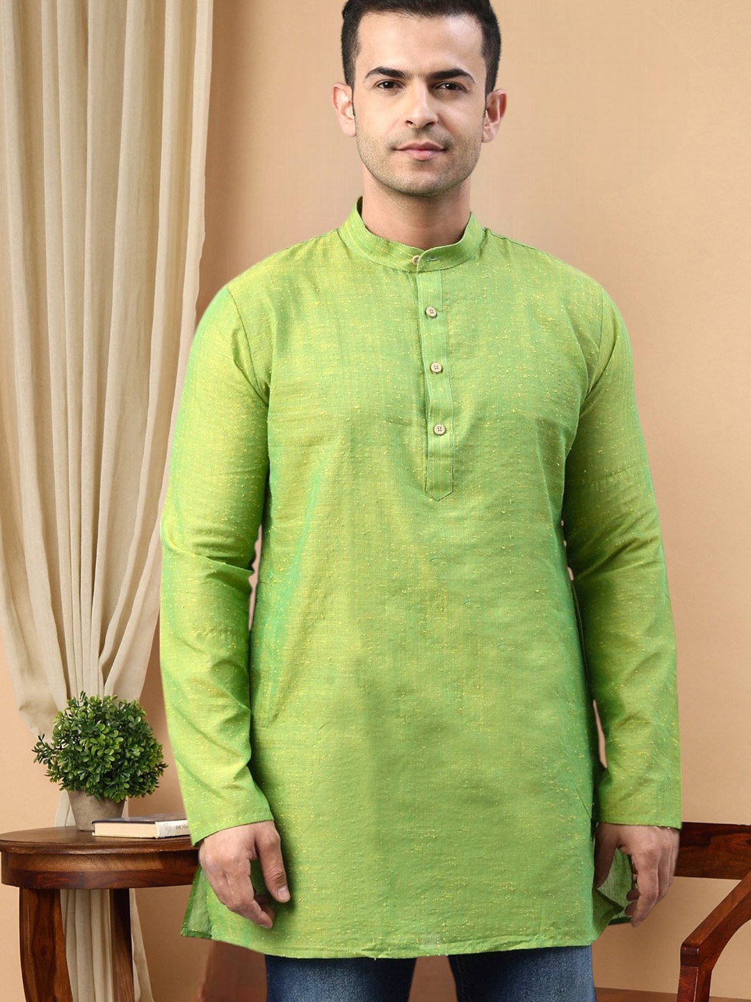 

TATTVA Men Green Thread Work Kurta