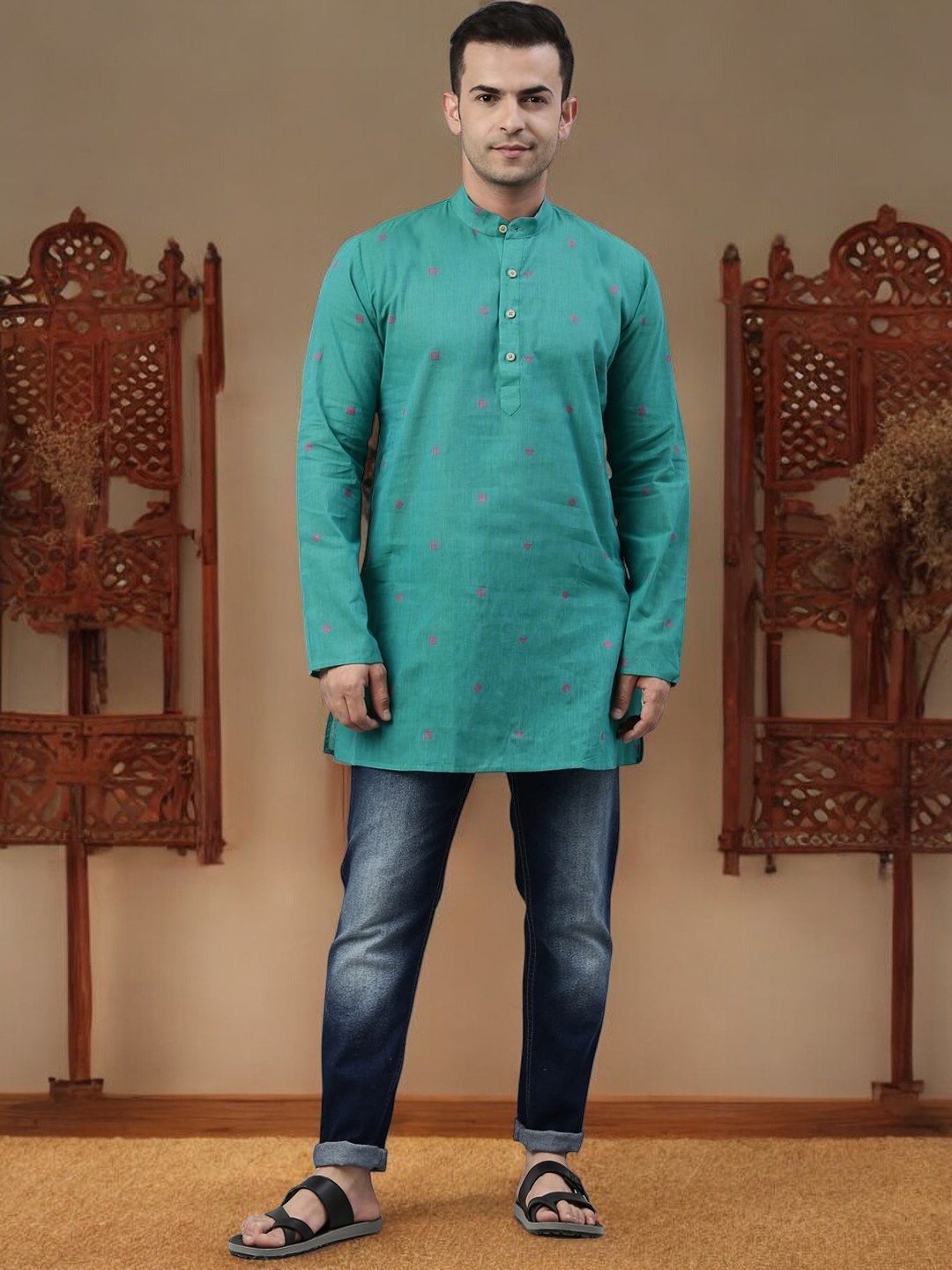 

TATTVA Men Blue Chikankari Kurta