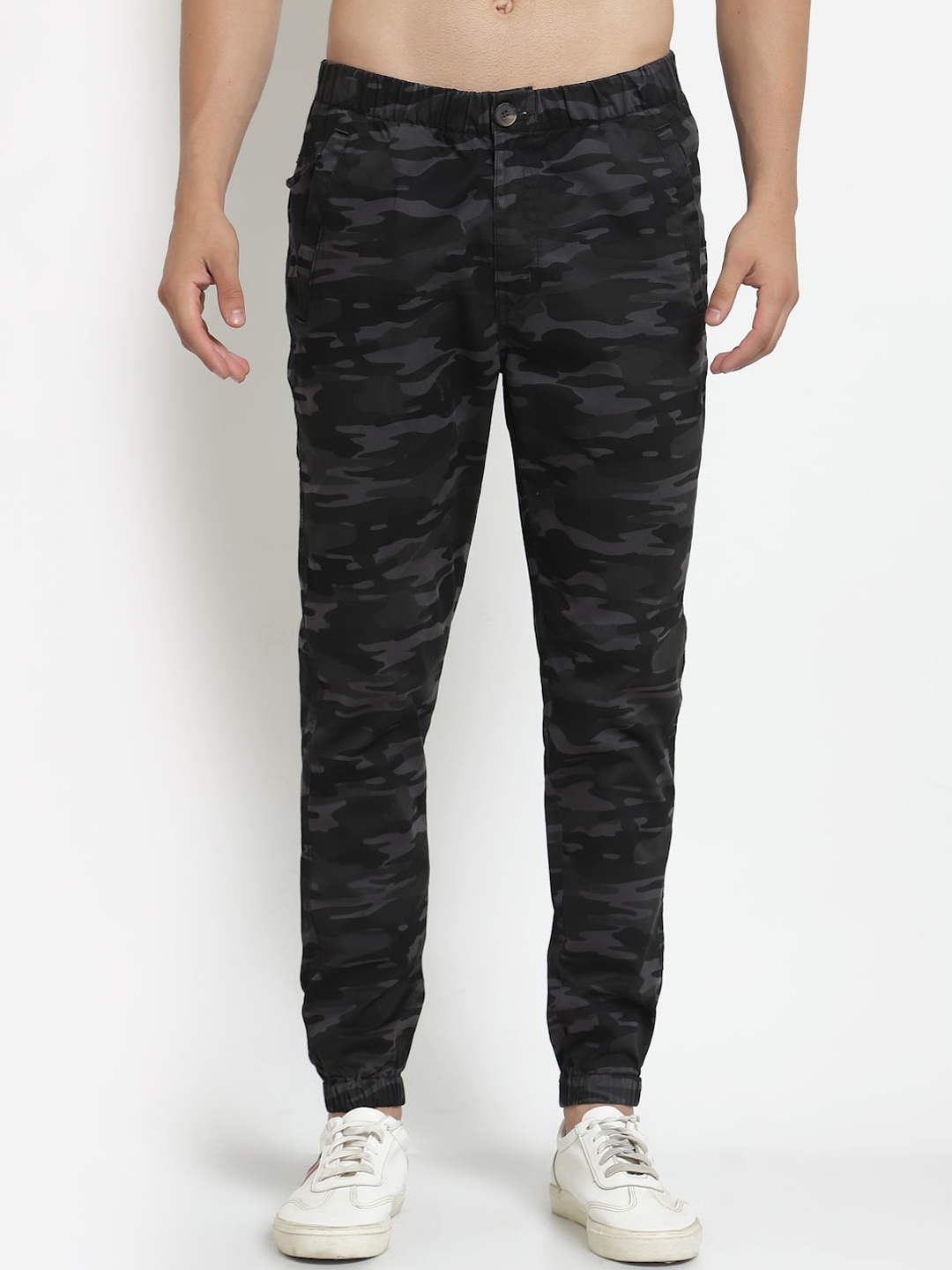 

SAPPER Men Multicoloured Camouflage Printed Slim Fit Joggers Trousers, Multi