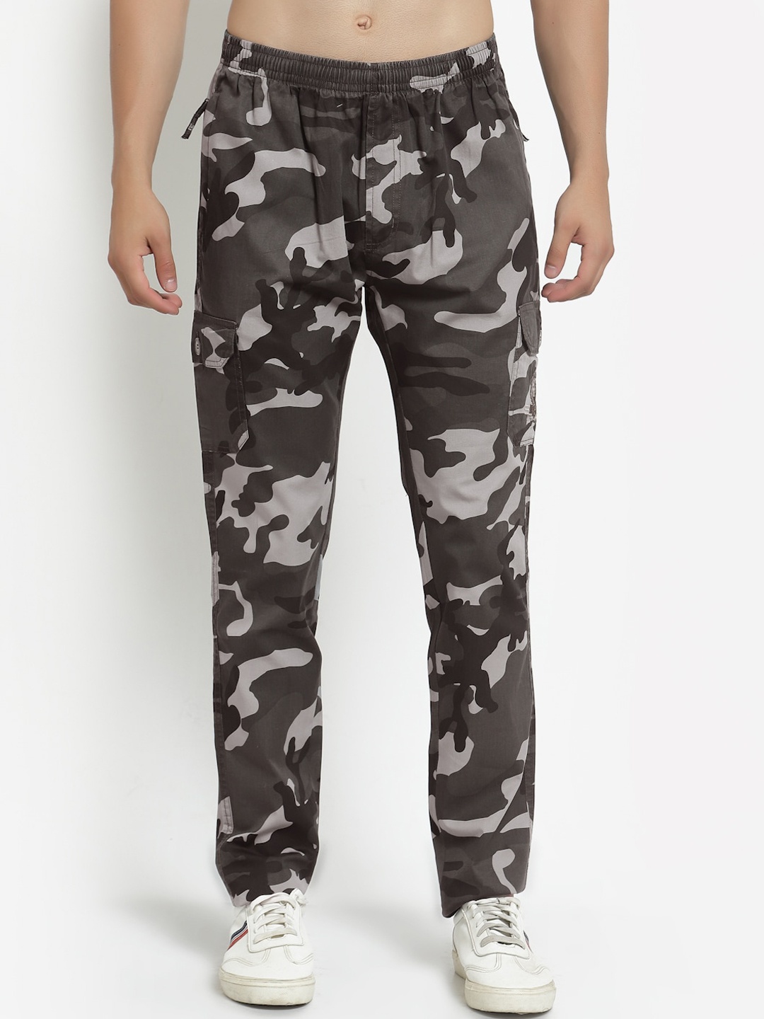 

SAPPER Men Multicoloured Camouflage Printed Slim Fit Trousers, Multi