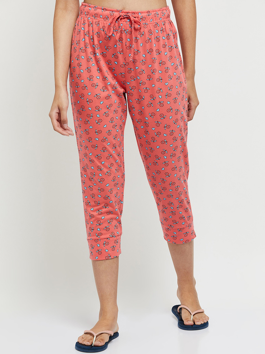 

max Women Peach Colored Printed Cotton Lounge Capris