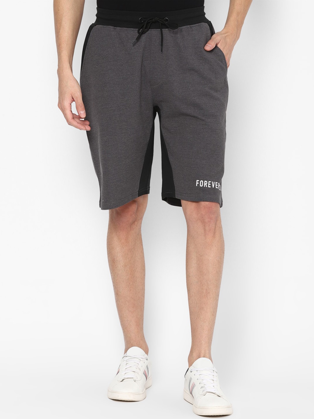 

FOREVER 21 Men Grey Mid Rise Shorts