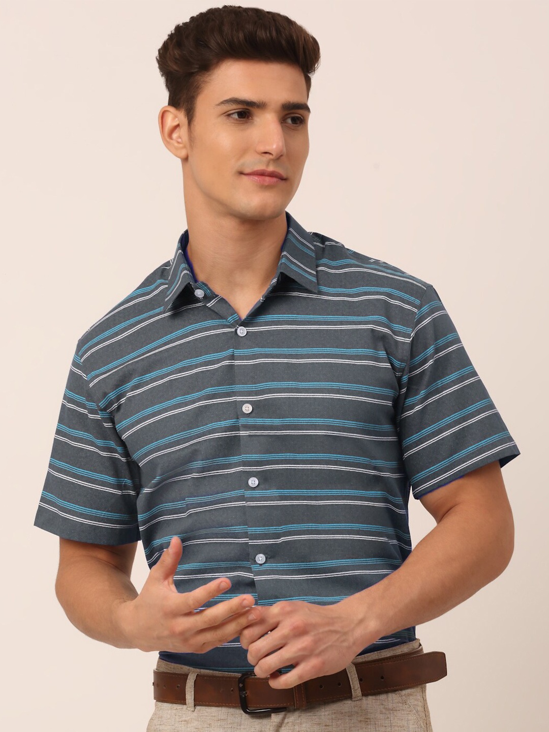 

JAINISH Men Grey Standard Horizontal Stripes Striped Formal Shirt