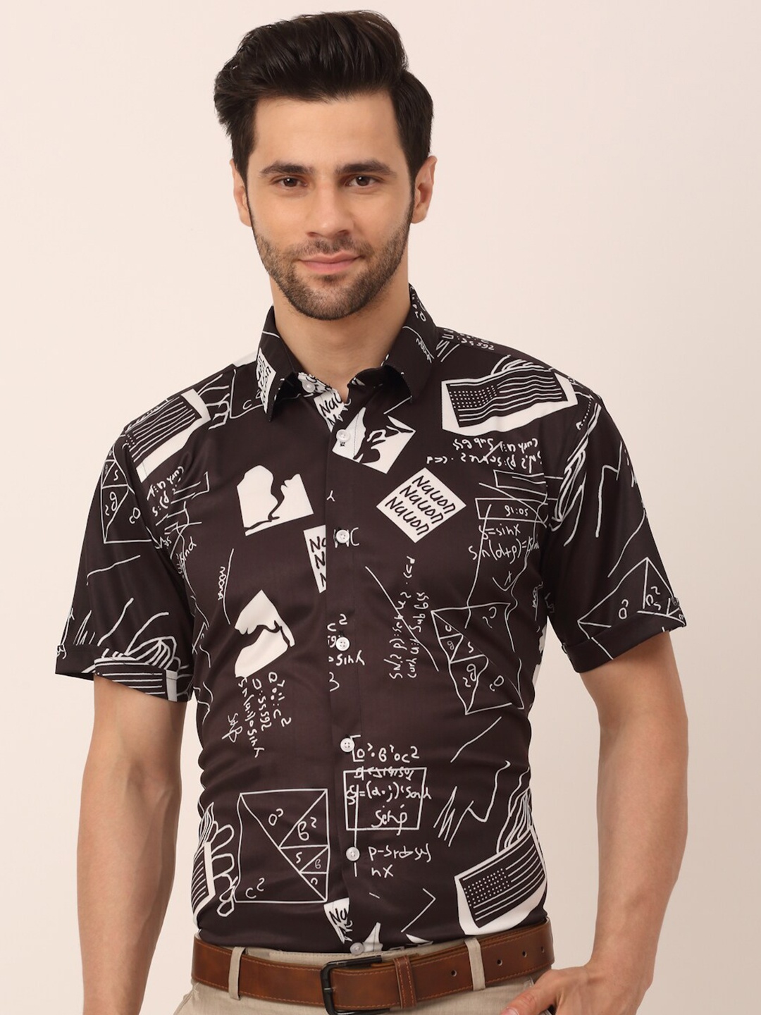 

JAINISH Men Black Standard Printed Formal Shirt