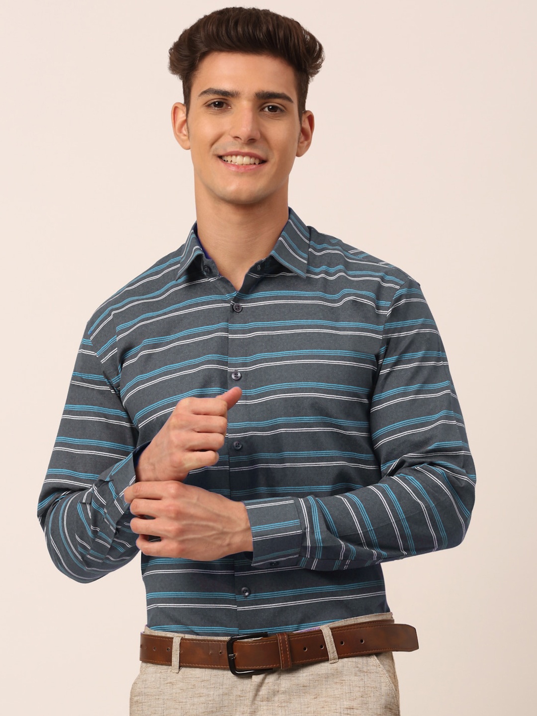 

JAINISH Men Grey Standard Horizontal Stripes Striped Formal Shirt