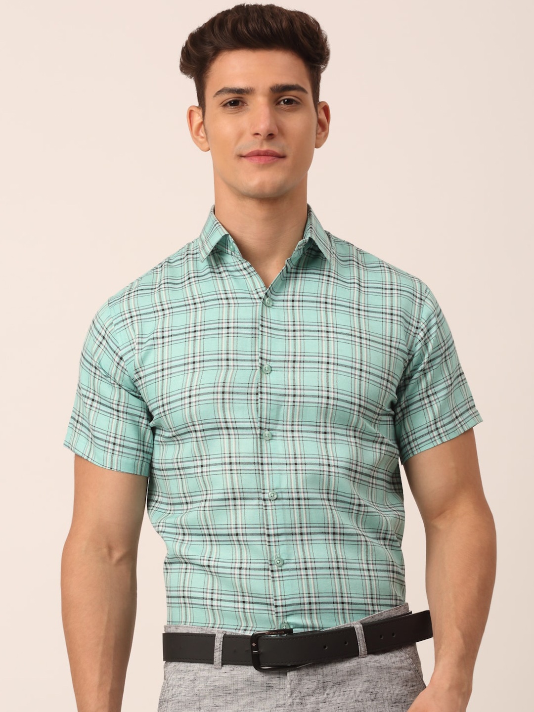 

JAINISH Men Green Standard Checked Formal Shirt