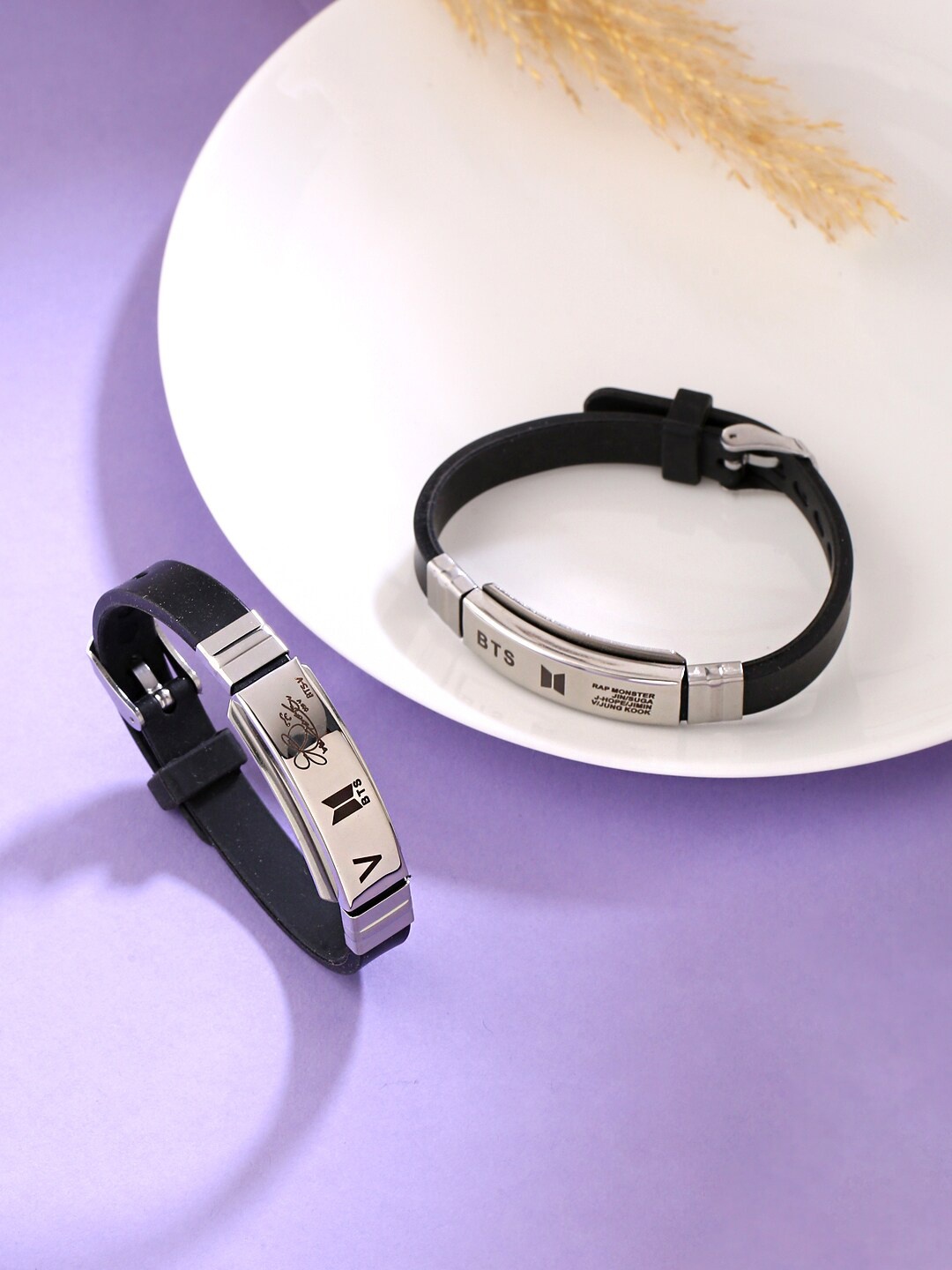 

Yellow Chimes Unisex Set of 2 Black & Silver-Toned Wraparound Bracelets