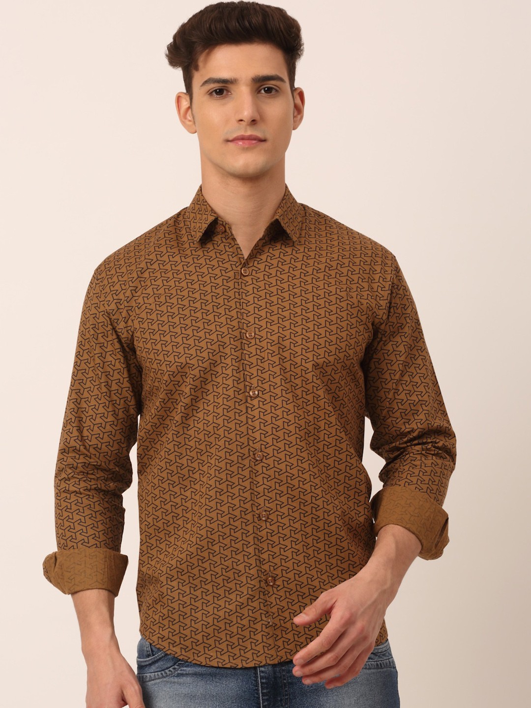 

JAINISH Men Beige Standard Printed Casual Shirt