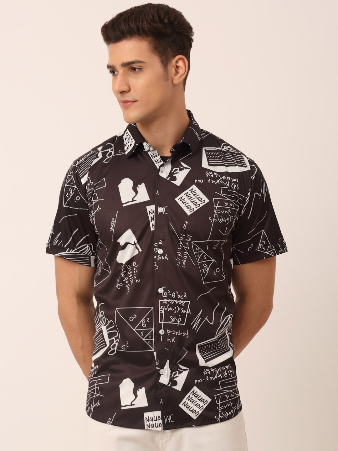 

JAINISH Men Black Standard Printed Casual Shirt
