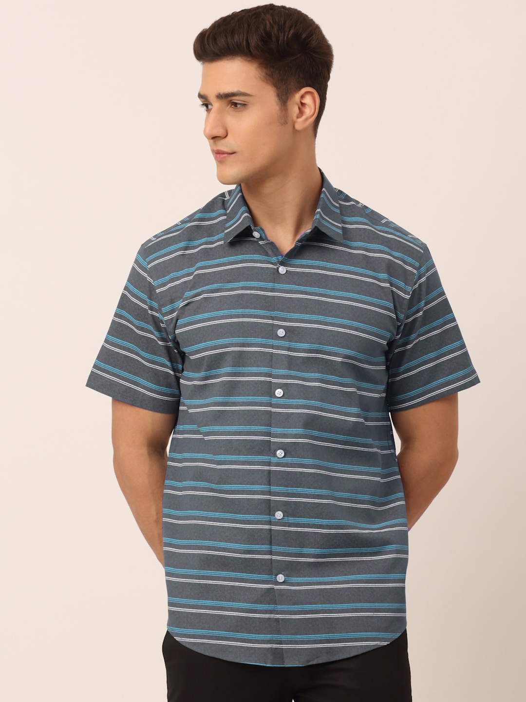 

JAINISH Men Grey Standard Horizontal Stripes Striped Casual Shirt