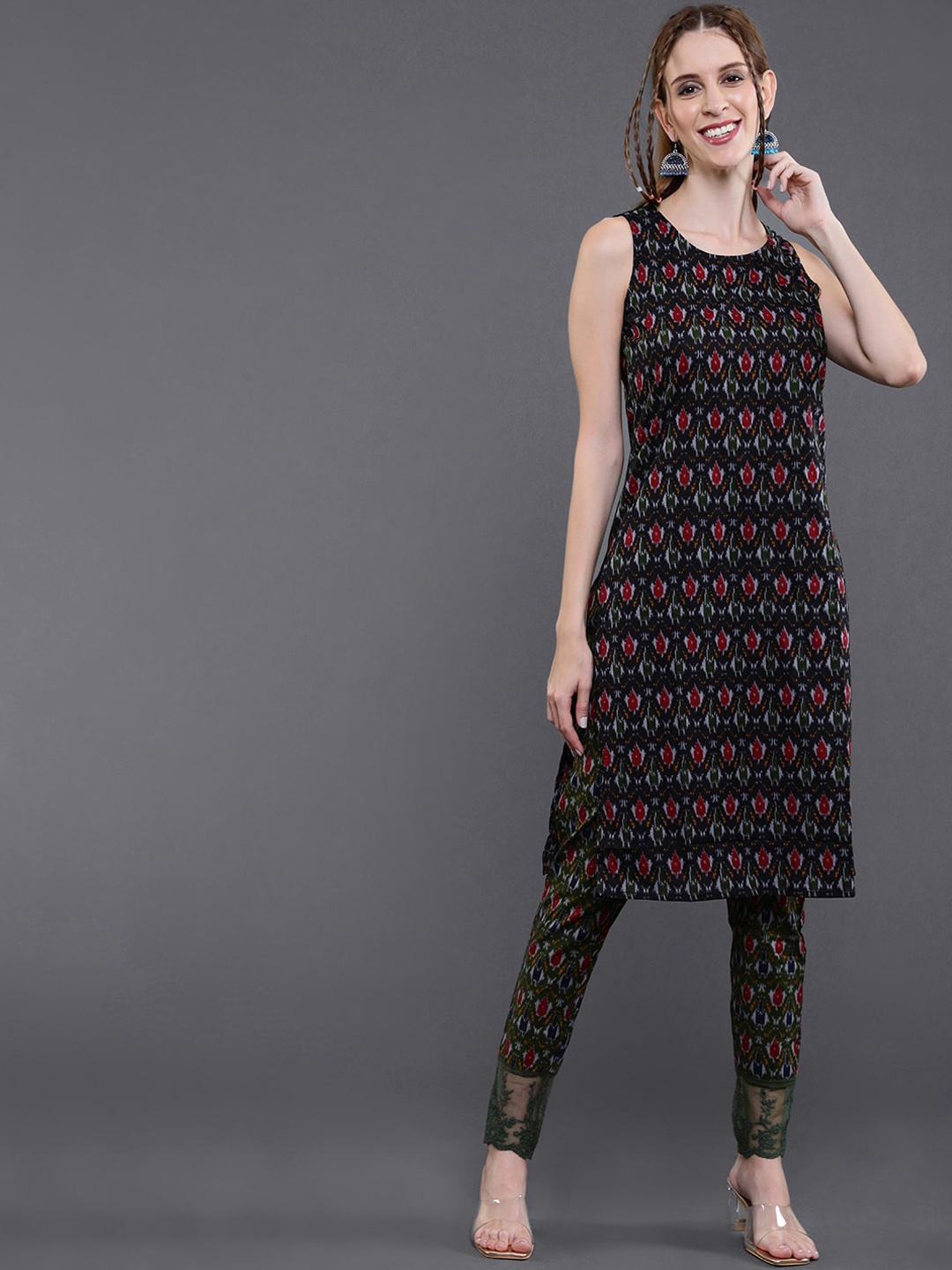 

saubhagya Women Black Printed Pure Cotton Kurta with Trousers