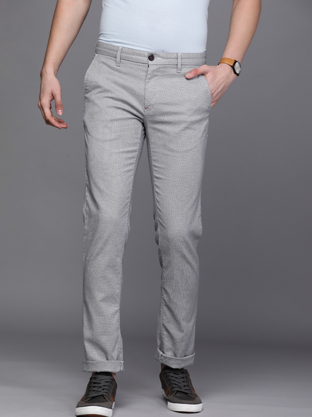 

Louis Philippe Sport Men Grey Slim Fit Trousers