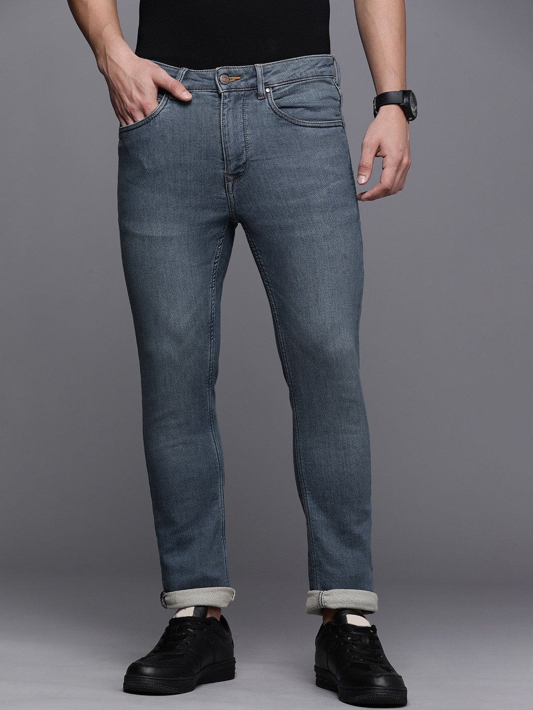 

Louis Philippe Jeans Men Blue Slim Fit Light Fade Stretchable Jeans