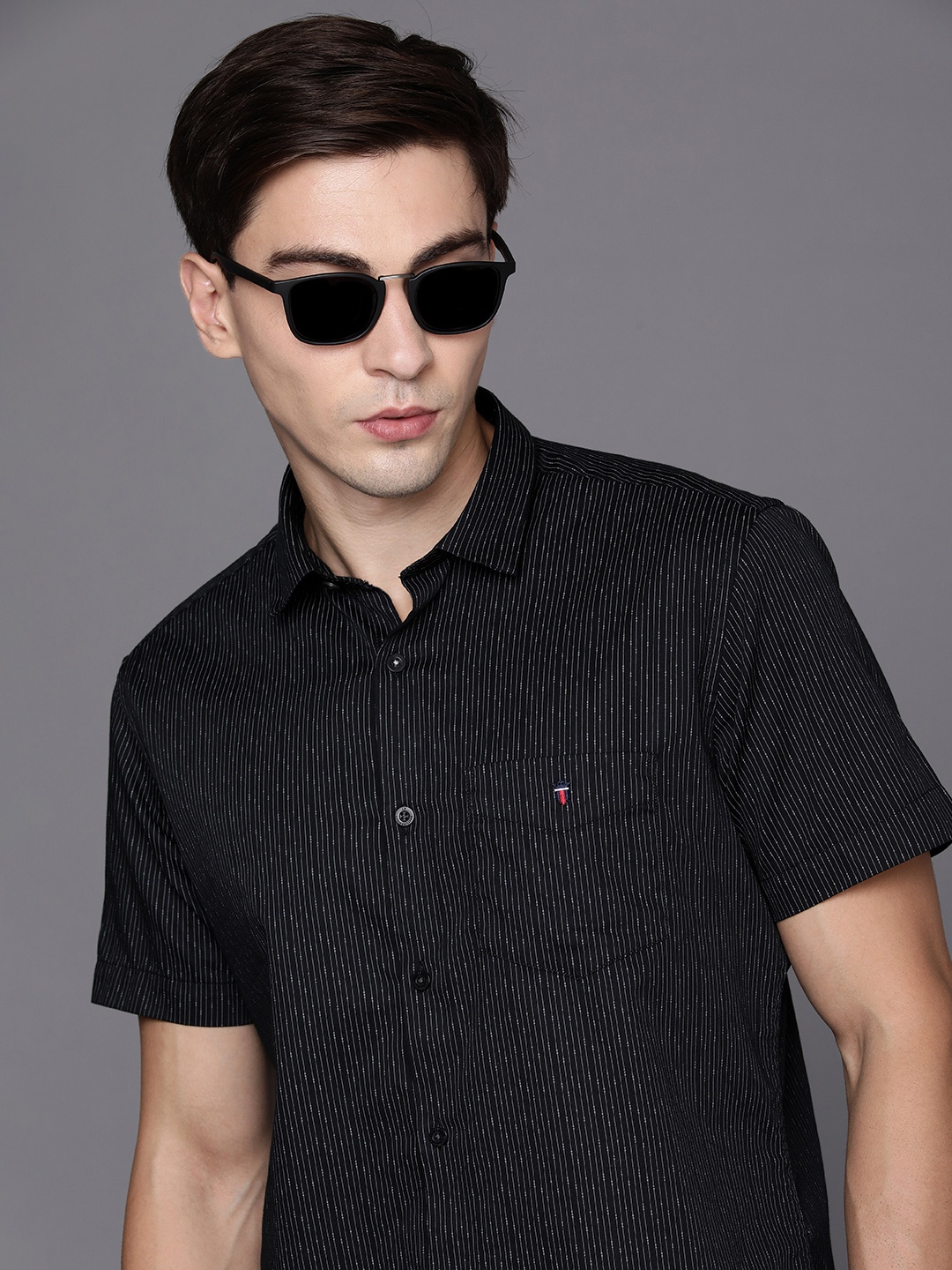

Louis Philippe Sport Men Black Slim Fit Striped Pure Cotton Casual Shirt