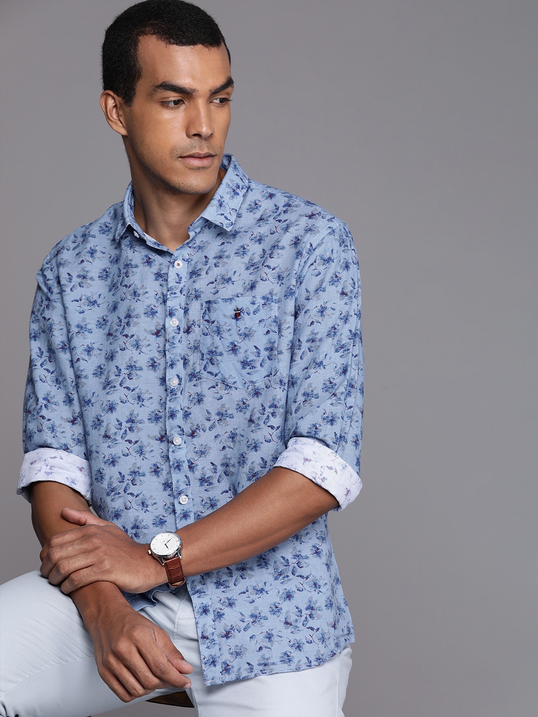 

Louis Philippe Sport Men Blue & Red Slim Fit Floral Printed Casual Shirt
