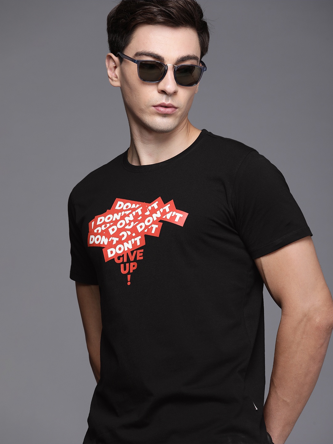 

Louis Philippe Jeans Men Black & Red Typography Printed Slim Fit Pure Cotton T-shirt