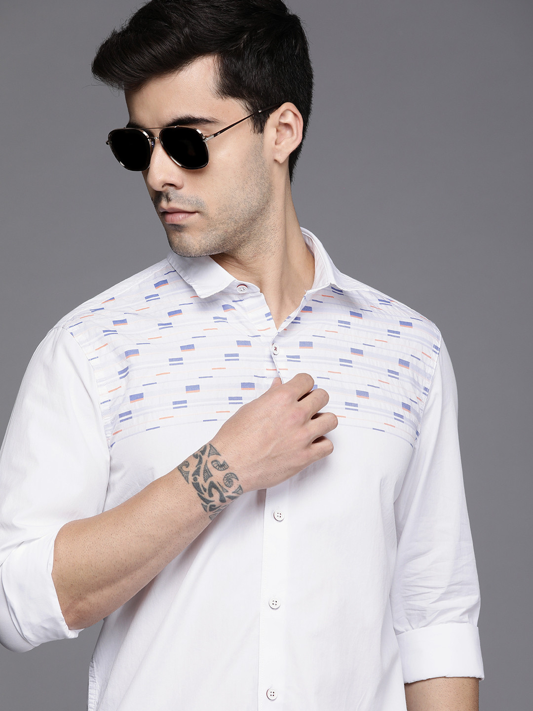 

Louis Philippe Sport Men White & Blue Super Slim Fit Striped Pure Cotton Casual Shirt