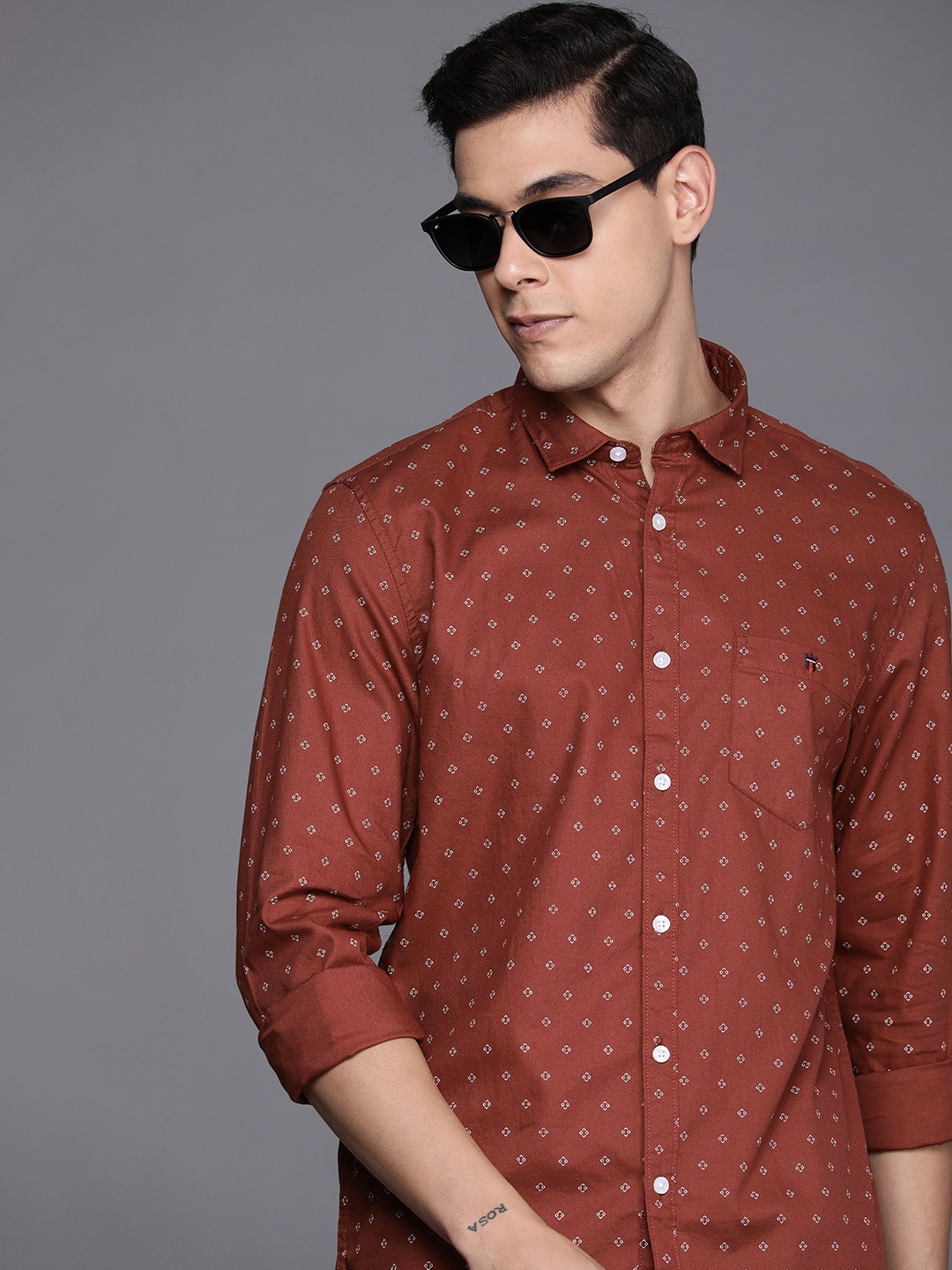 

Louis Philippe Jeans Men Brown Slim Fit Printed Pure Cotton Casual Shirt