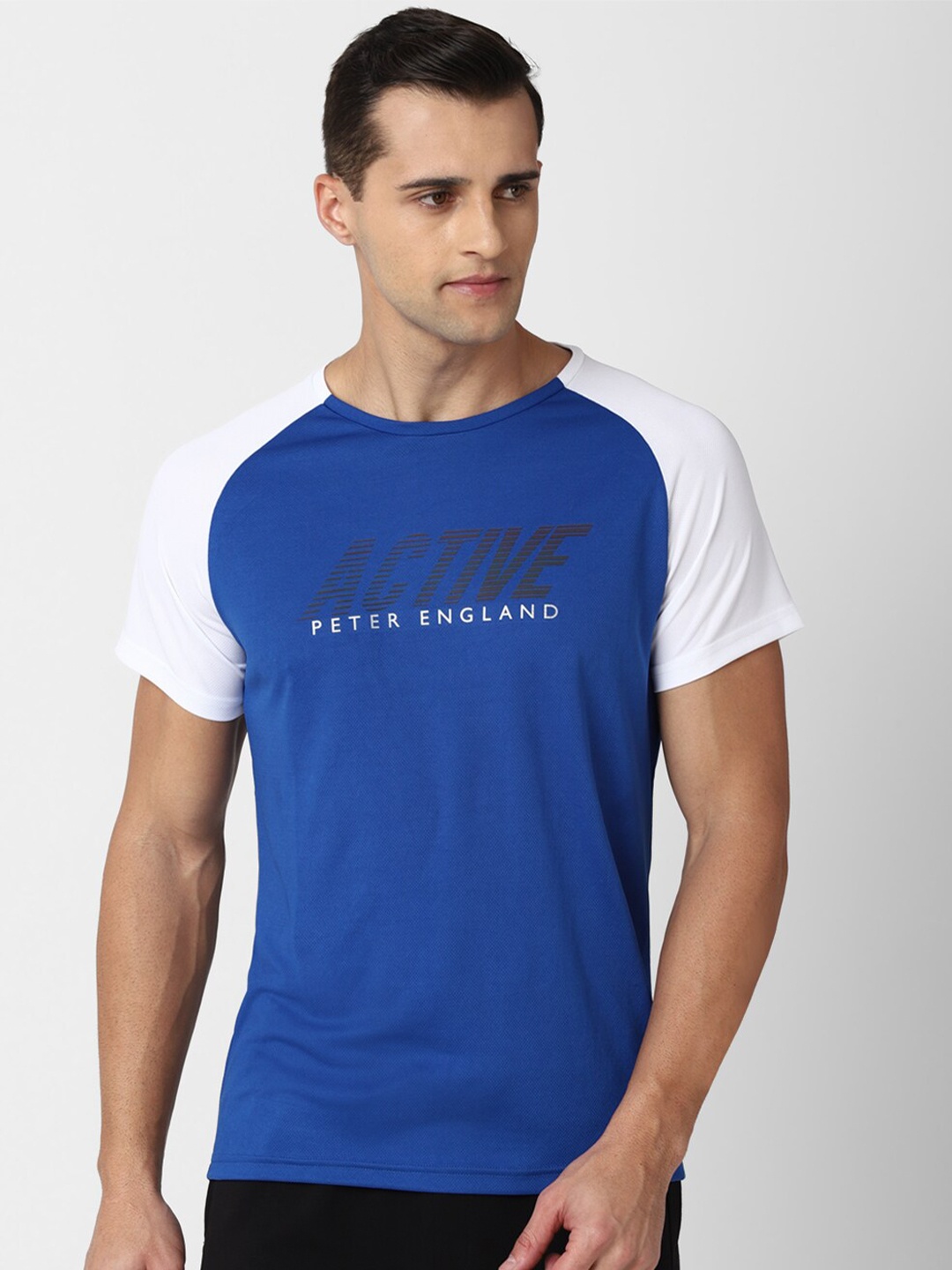 

Peter England Casuals Men Blue Typography Colourblocked Slim Fit T-shirt