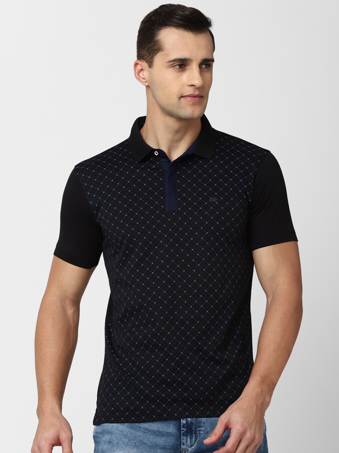 

Peter England Casuals Men Black Printed Polo Collar Slim Fit T-shirt