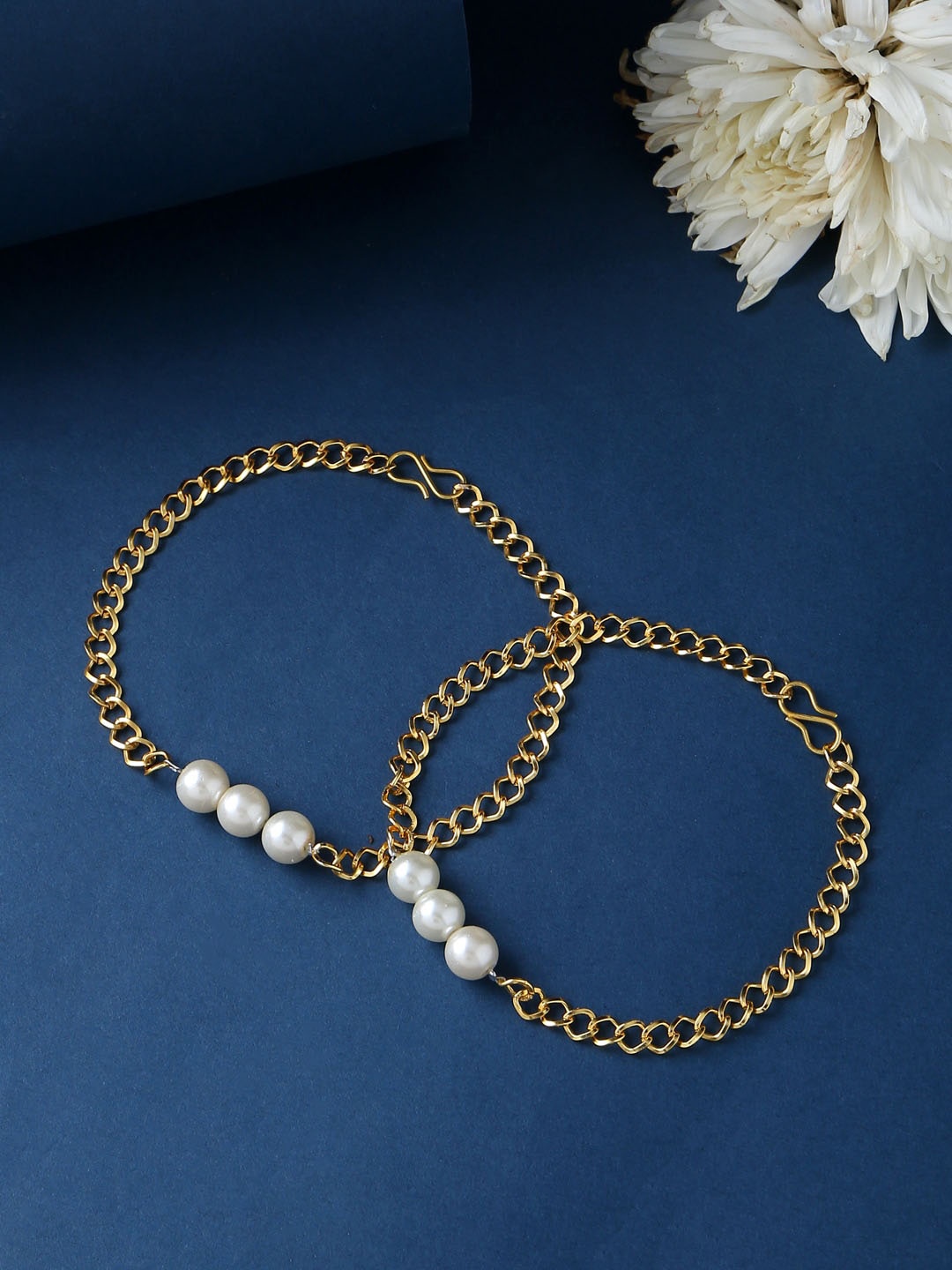 

VIRAASI Set of 2 Gold-Plated & White Pearl Beaded Anklet