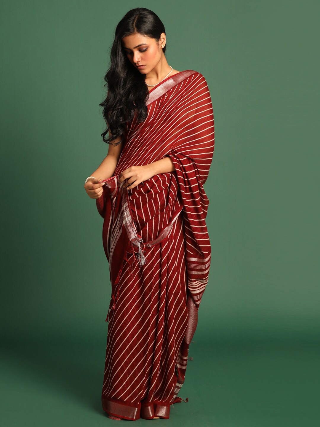 

Indethnic Red & Silver-Toned Leheriya Zari Bhagalpuri Saree