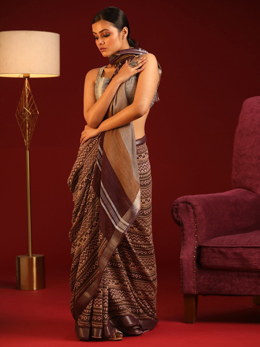

Indethnic Purple & Beige Handloom Bhagalpuri Saree