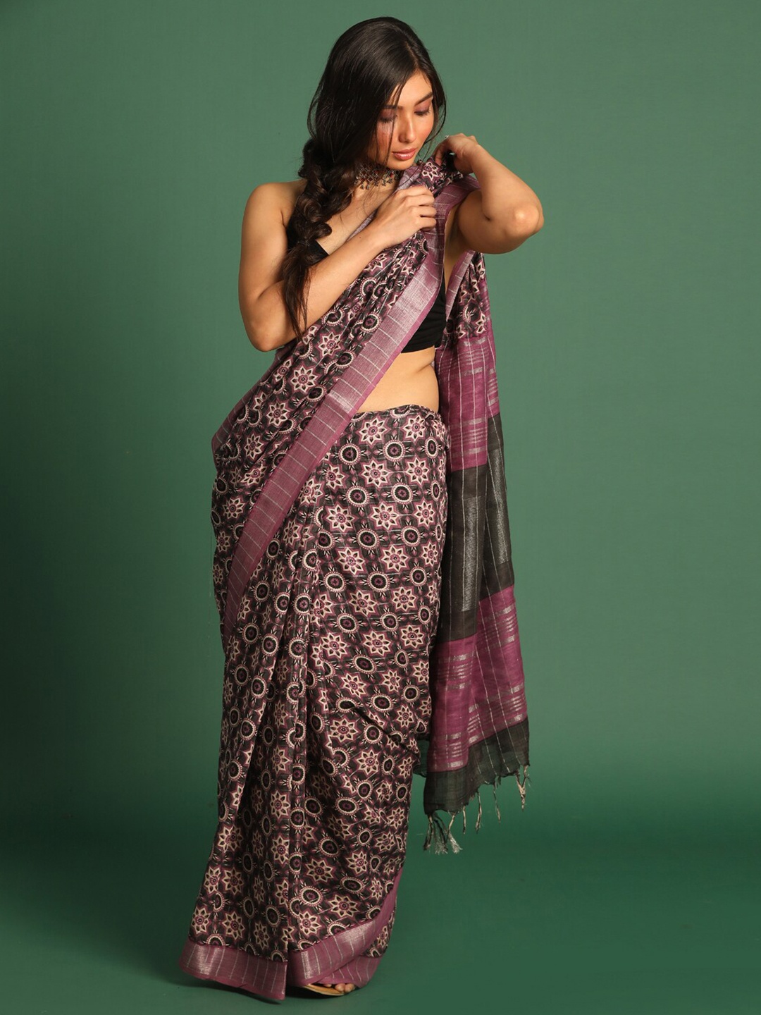 

Indethnic Purple & Grey Printed Zari Bhagalpuri Saree