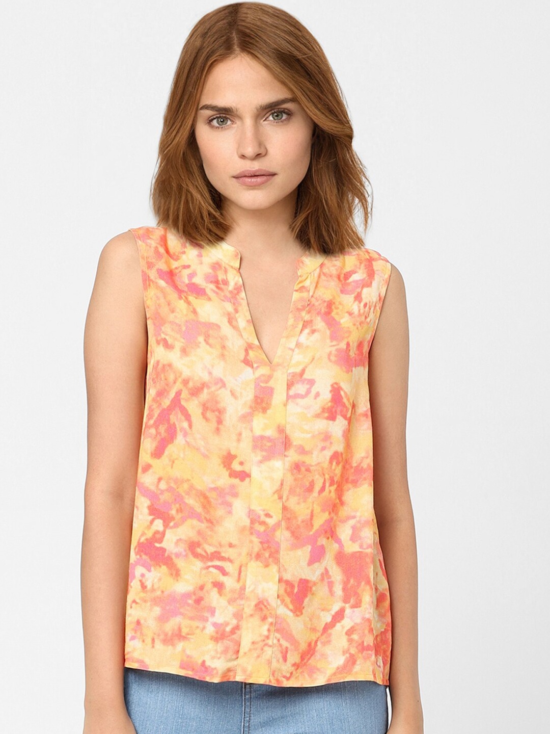 

Vero Moda Pink Floral Print Mandarin Collar Top